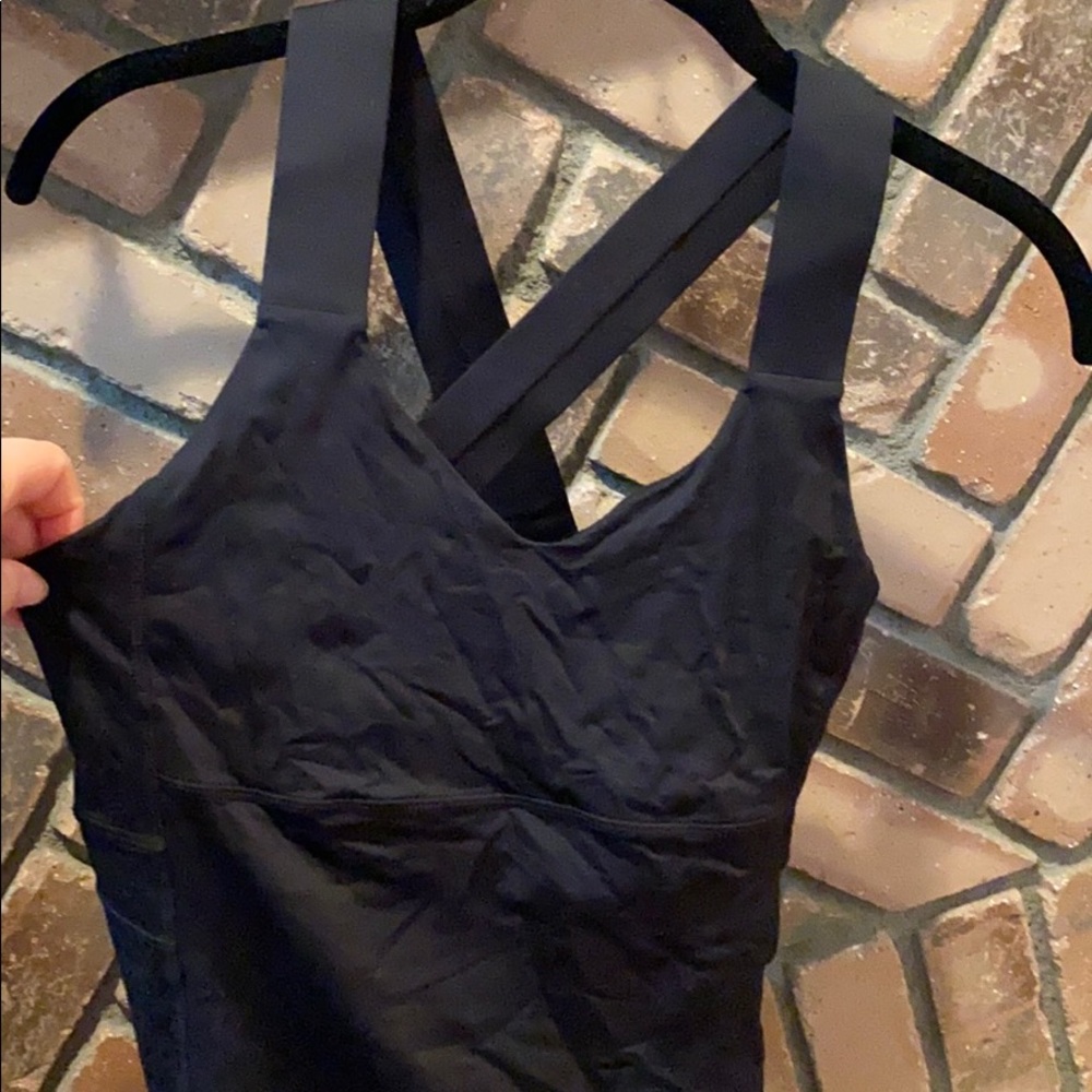 Lululemon Work Out Top - Picture 2 of 3